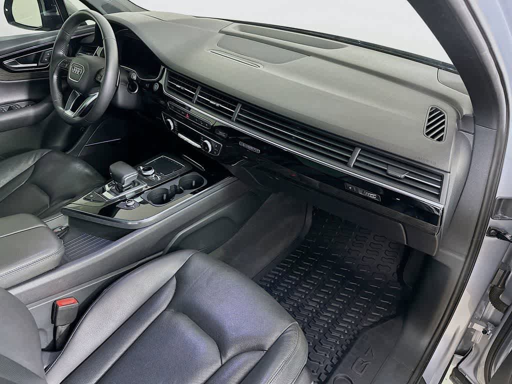 Used 2018 Audi Q7 3.0T Prestige AWD/4WD image 37