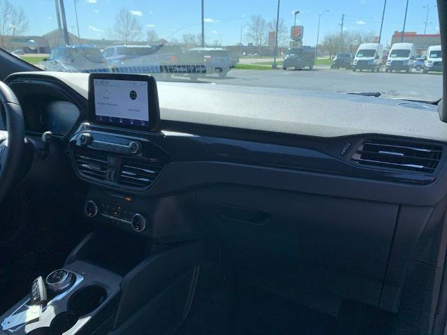 Certified 2025 Ford Escape ST-Line AWD/4WD image 22