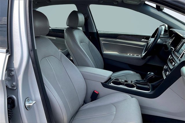 Used 2019 Hyundai Sonata Limited image 9