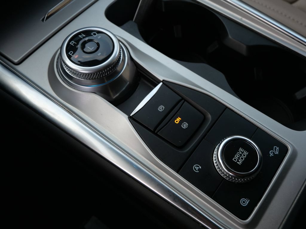 Certified 2023 Ford Explorer Limited AWD/4WD image 26