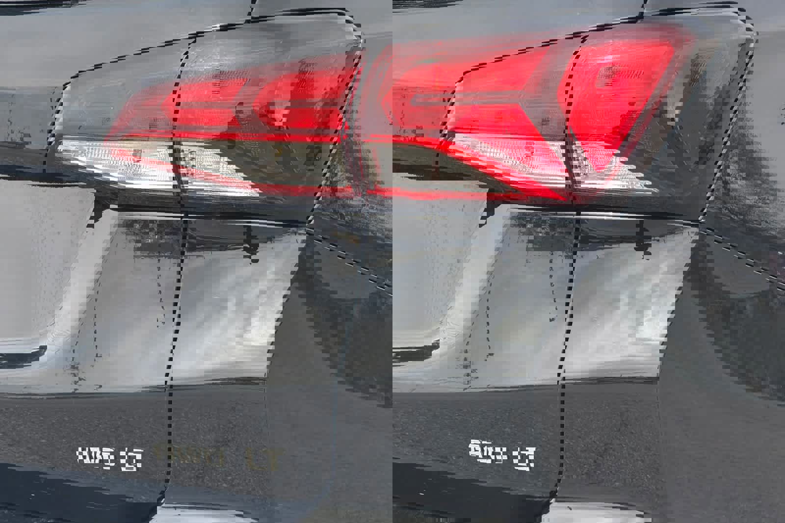 Used 2024 Chevrolet Equinox LT image 27