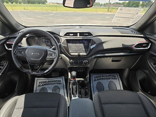 Used 2023 Chevrolet TrailBlazer RS w/ Convenience Package AWD/4WD image 11