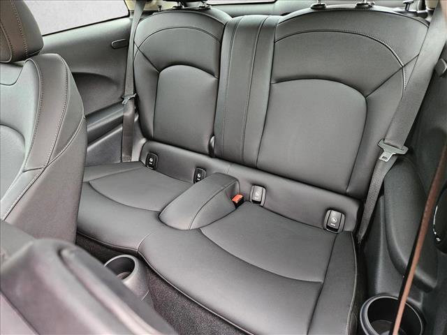 Used 2024 MINI Cooper SE FWD image 18