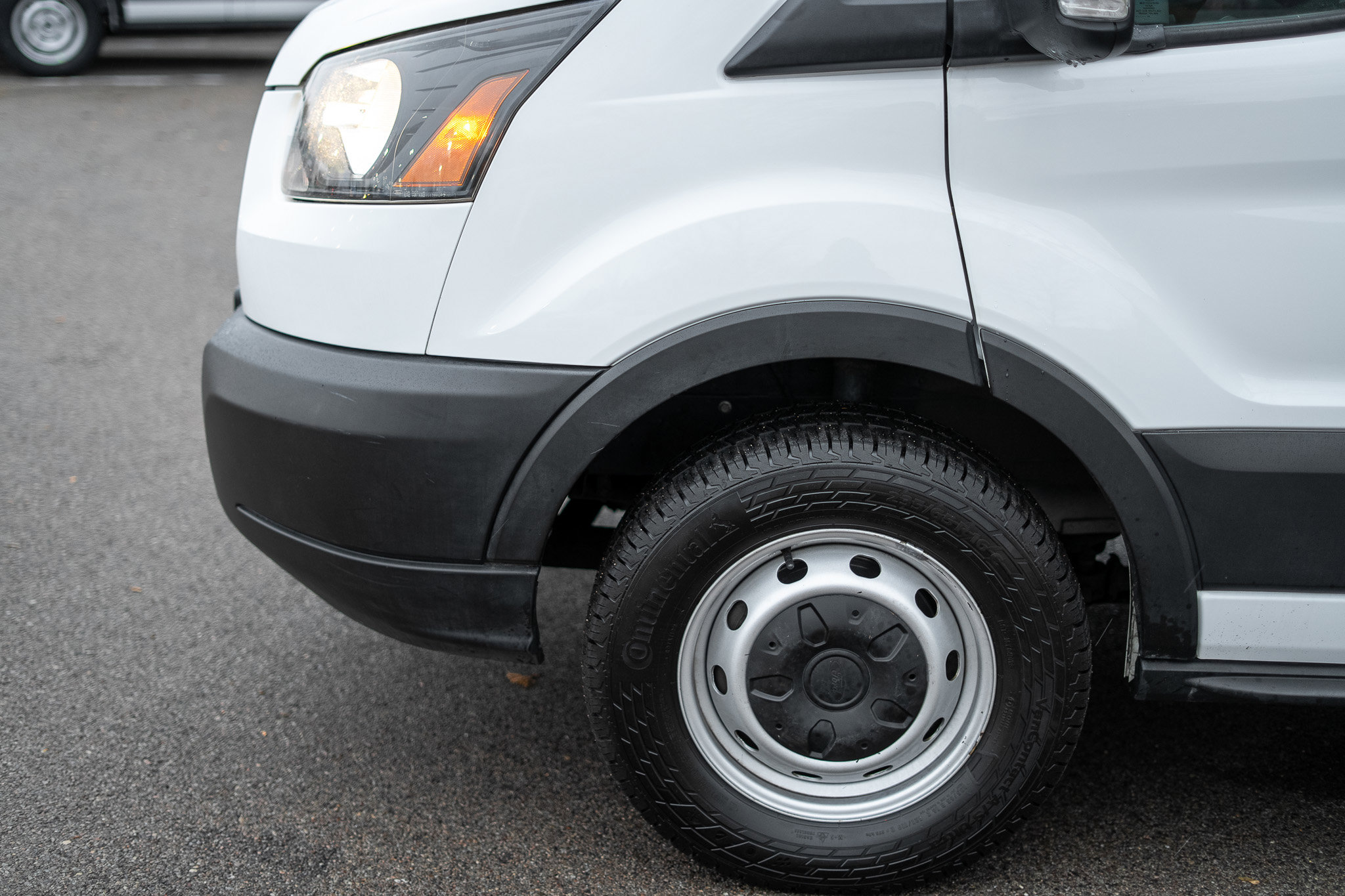 Certified 2019 Ford Transit 250 148 Medium Roof image 9