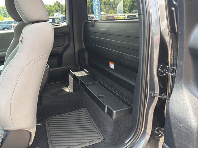 Used 2019 Toyota Tacoma SR AWD/4WD image 37