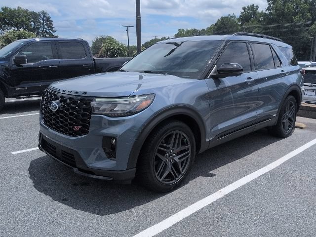 Certified 2025 Ford Explorer ST AWD/4WD image 2