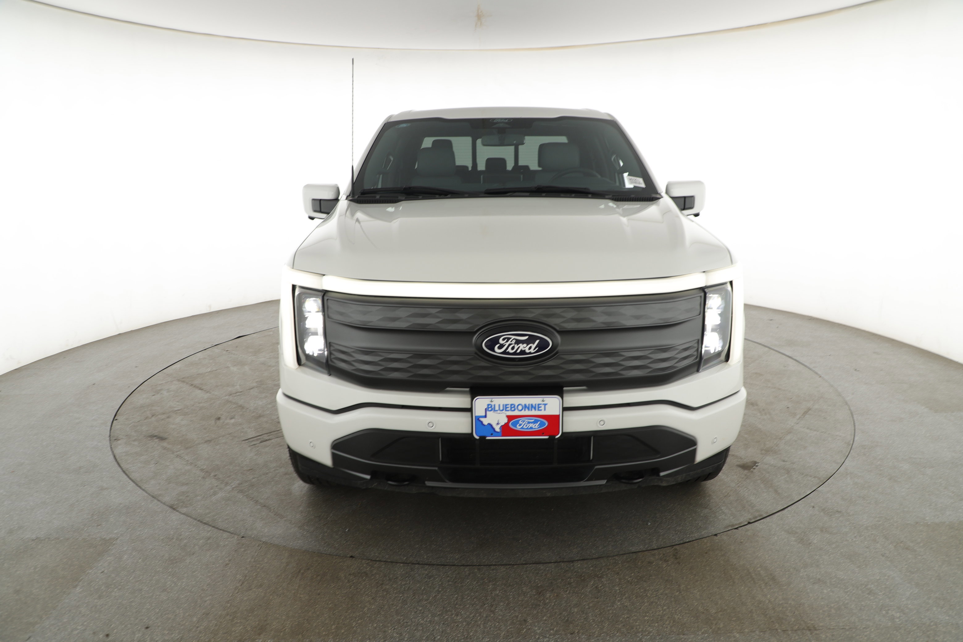 Certified 2025 Ford F150 Lightning Lariat image 3