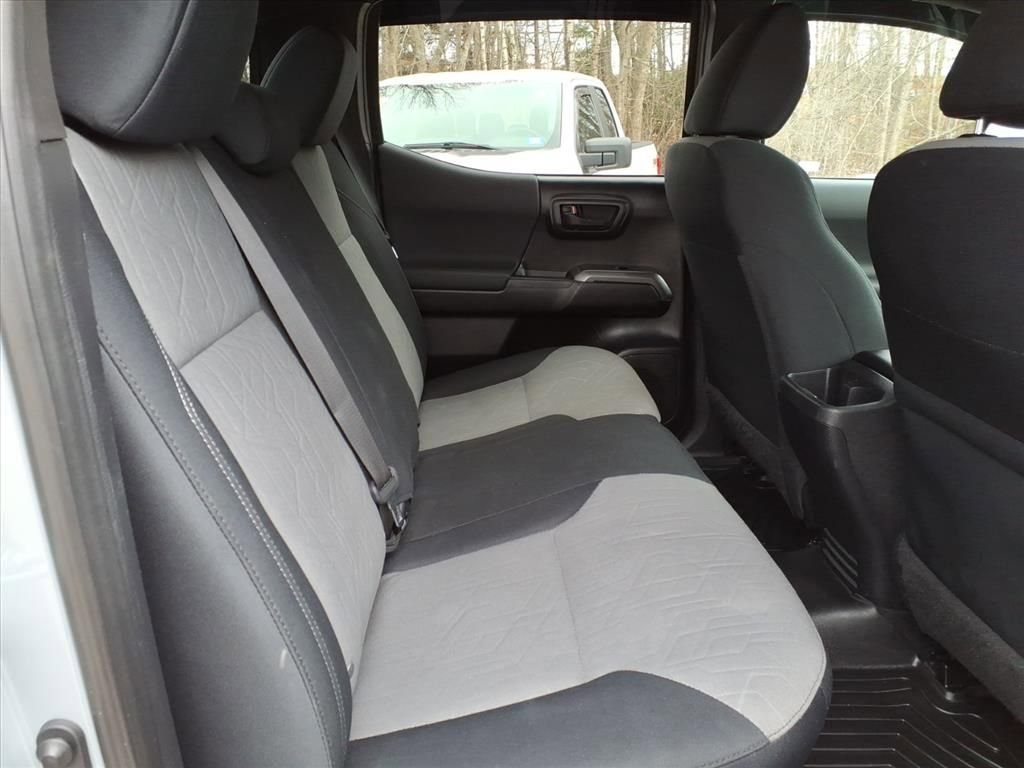 Used 2021 Toyota Tacoma TRD Off-Road w/ Technology Package image 14