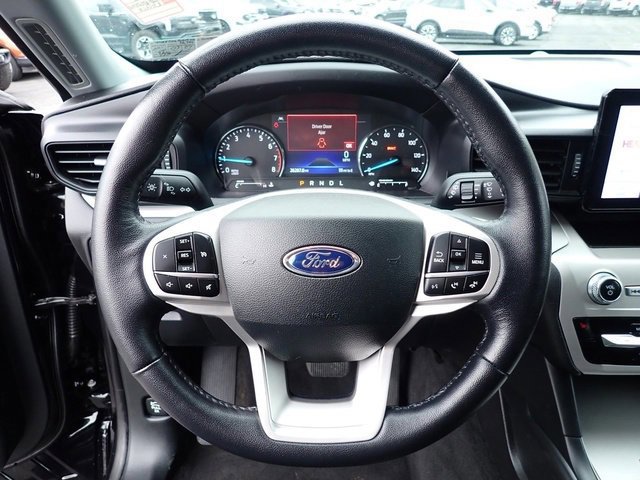 Certified 2023 Ford Explorer XLT image 24