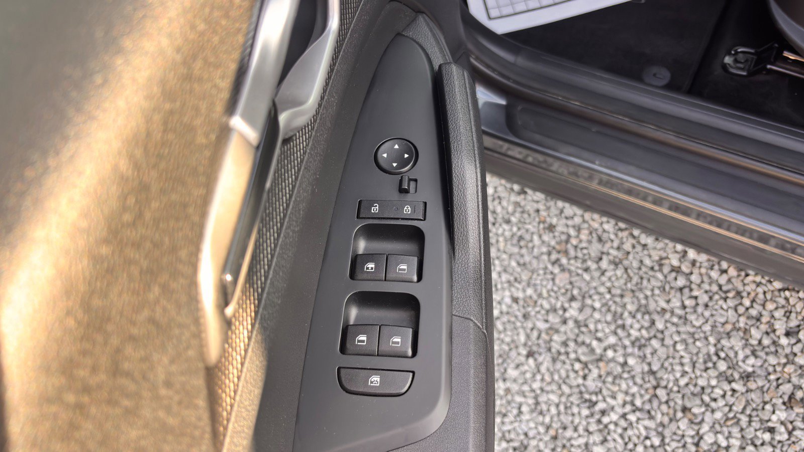 Used 2023 Kia Sportage LX image 24