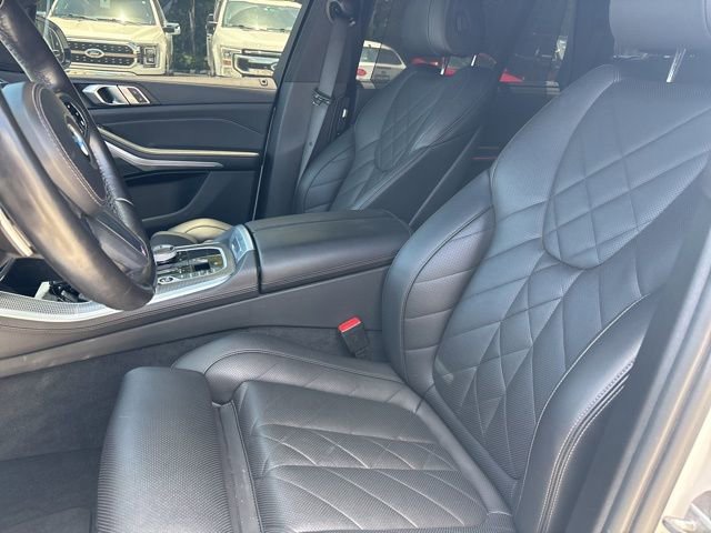 Used 2023 BMW X5 sDrive40i w/ Executive Package RWD image 6