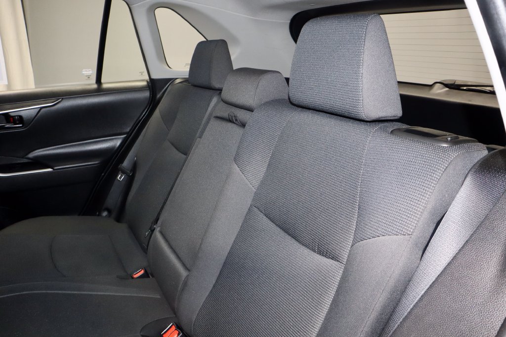 Used 2023 Toyota RAV4 LE AWD/4WD image 21