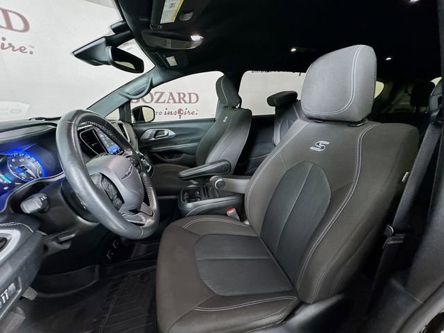 Used 2021 Chrysler Pacifica Touring w/ S Appearance Package image 24