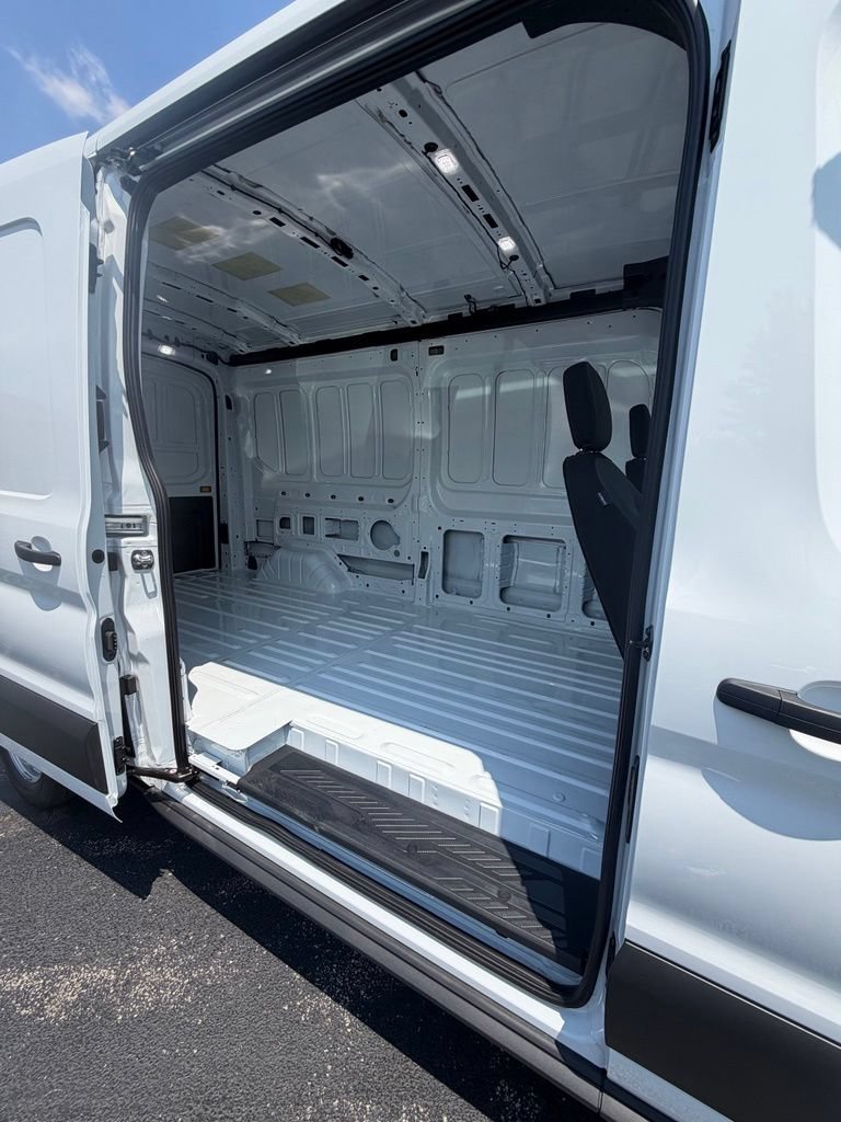 Certified 2026 Ford Transit 250 148 Medium Roof RWD image 17