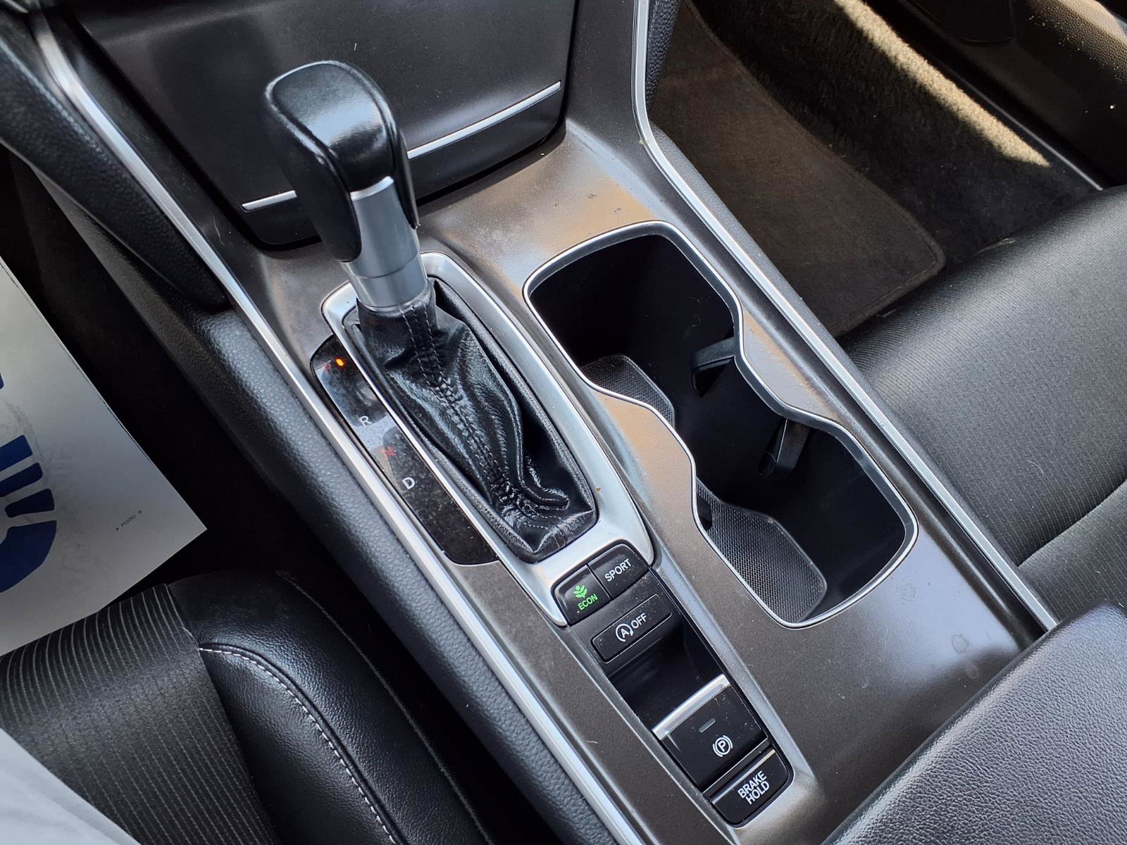 Used 2022 Honda Accord Sport image 25