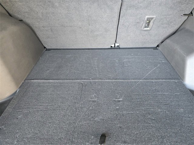 Used 2022 GMC Terrain SLE w/ Elevation Edition image 35