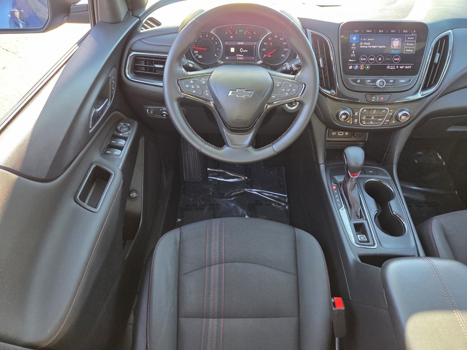 Used 2022 Chevrolet Equinox RS w/ Infotainment Package image 12