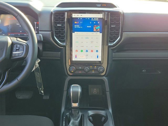 Certified 2025 Ford Ranger XLT w/ Black Appearance Package image 19