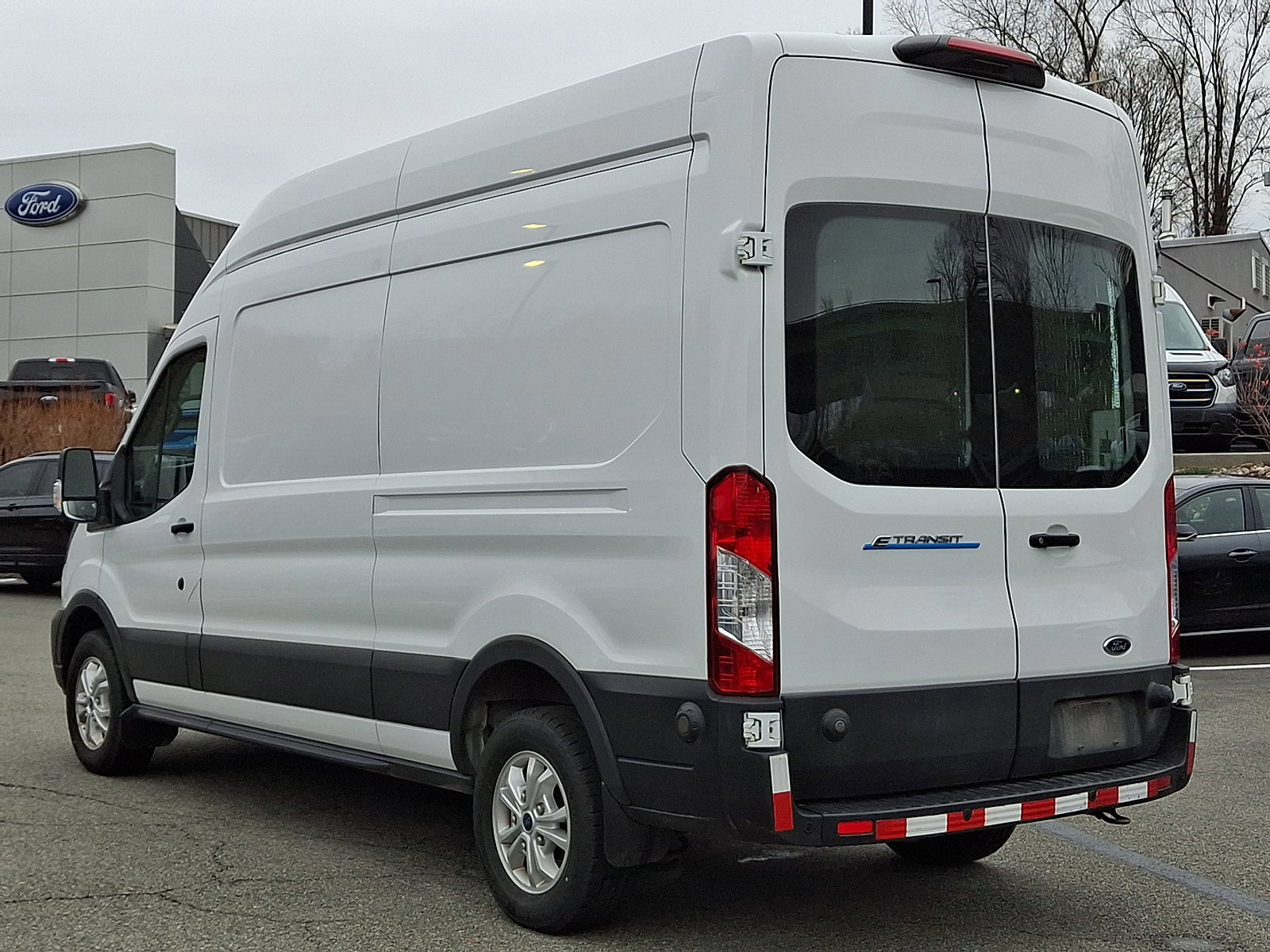 Certified 2022 Ford E-Transit 148 High Roof image 4