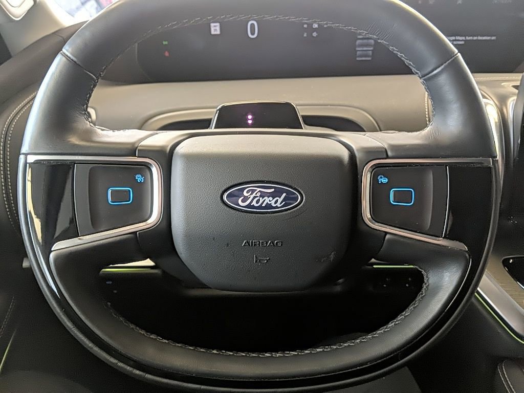 Certified 2025 Ford Expedition Max Platinum image 21