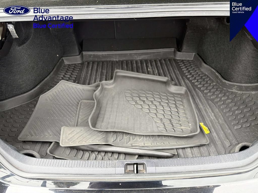 Used 2023 Toyota Camry SE FWD image 7