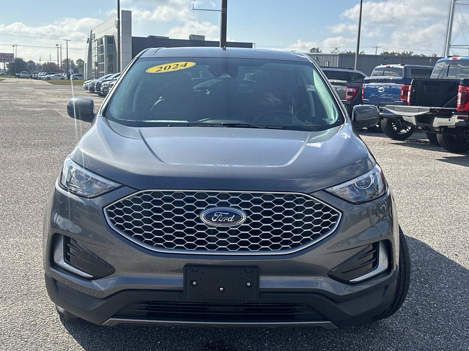 Certified 2024 Ford Edge SEL AWD/4WD image 2
