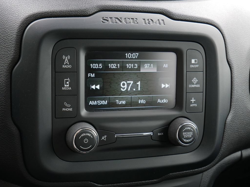 Used 2017 Jeep Renegade Latitude w/ Popular Equipment Group AWD/4WD image 22