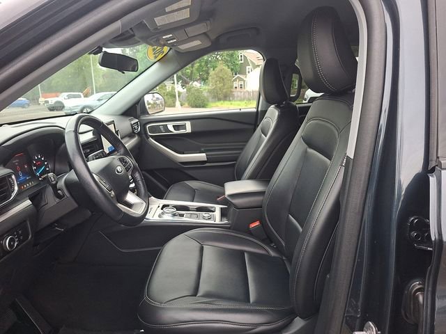 Certified 2023 Ford Explorer XLT w/ Equipment Group 202A AWD/4WD image 13