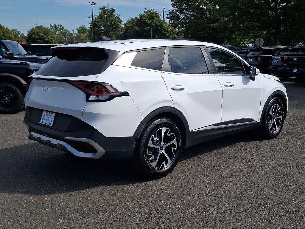 Used 2023 Kia Sportage EX FWD image 9
