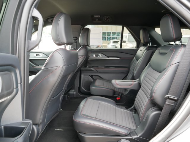 Certified 2026 Ford Explorer ST-Line AWD/4WD image 17