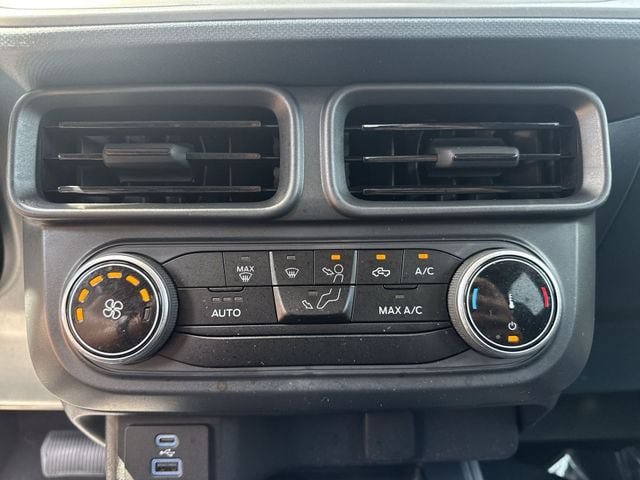 Certified 2024 Ford Maverick XL FWD image 17