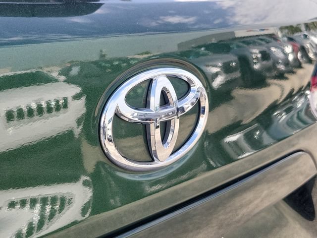 Used 2023 Toyota Corolla Cross XLE AWD/4WD image 5