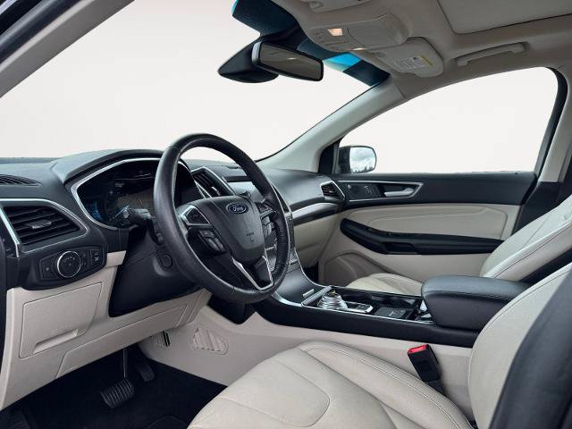 Certified 2019 Ford Edge Titanium AWD/4WD image 9