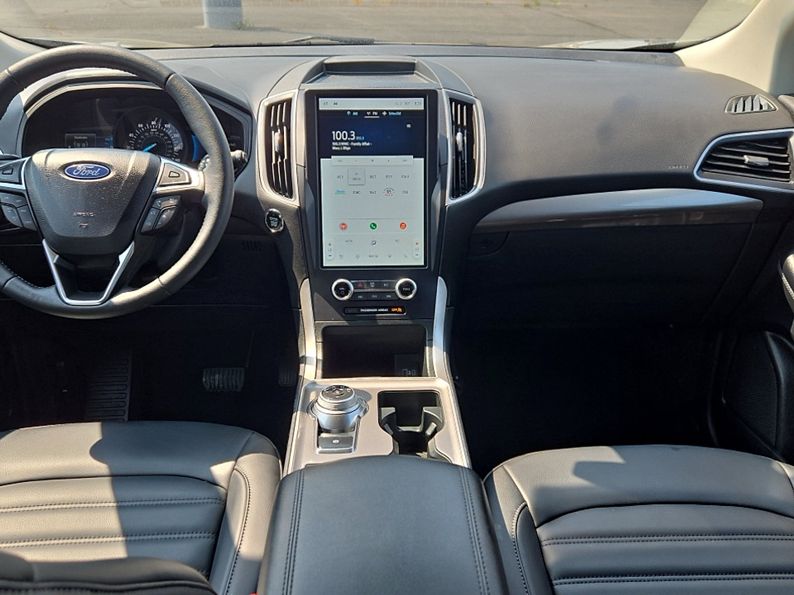 Certified 2024 Ford Edge SEL w/ Convenience Package AWD/4WD image 9