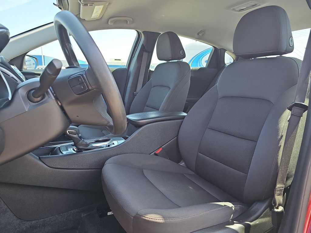 Used 2025 Chevrolet Malibu LT FWD image 14