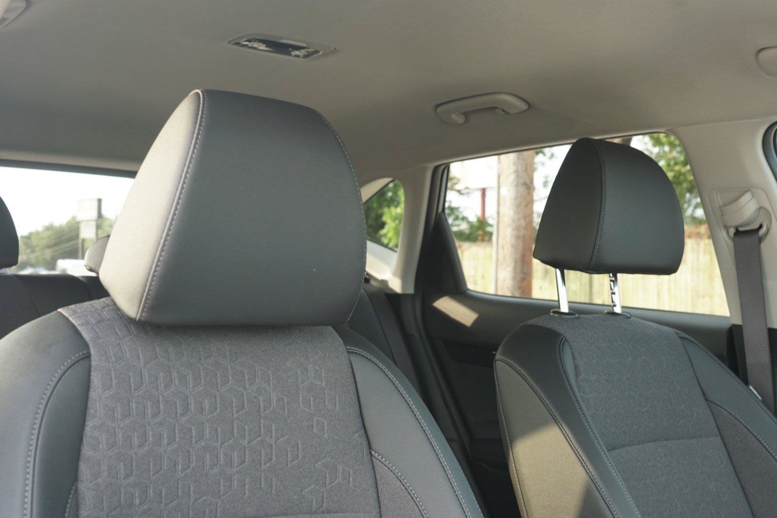 Used 2025 Kia Seltos S AWD/4WD image 30