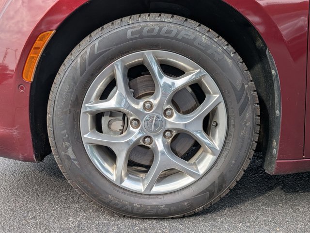 Used 2018 Chrysler Pacifica Limited w/ Advanced Safetytec Group image 22