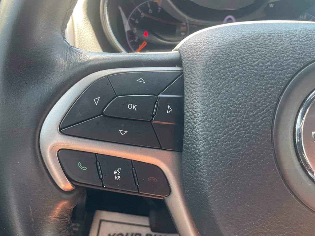 Used 2019 Jeep Grand Cherokee Altitude AWD/4WD image 19