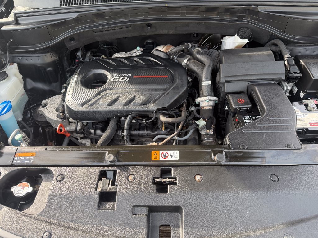 Used 2017 Hyundai Santa Fe Sport FWD image 14