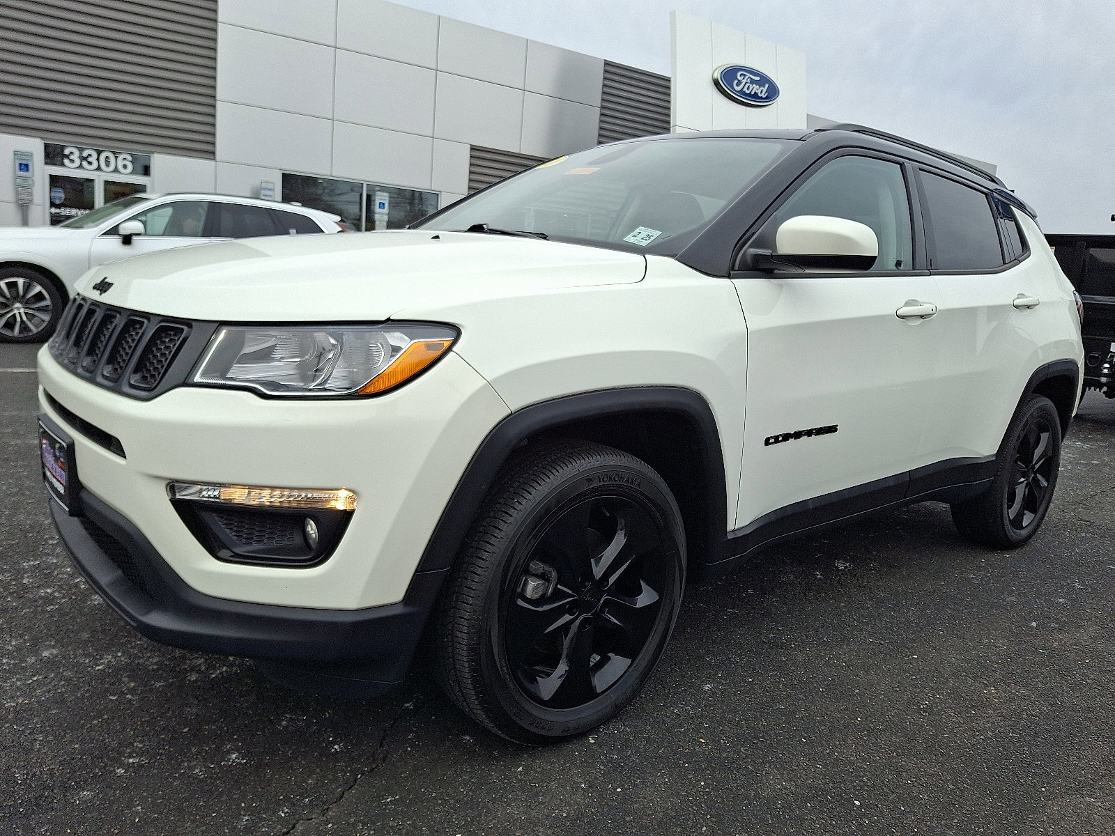 Used 2020 Jeep Compass Latitude image 11