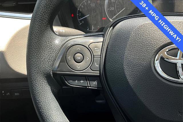 Used 2022 Toyota Corolla LE image 18