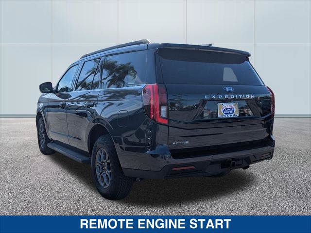 Certified 2025 Ford Expedition Active RWD image 3