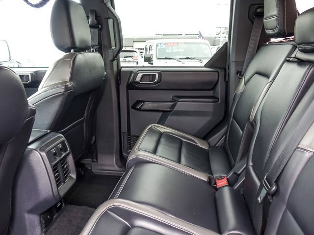 Certified 2025 Ford Bronco Outer Banks AWD/4WD image 15