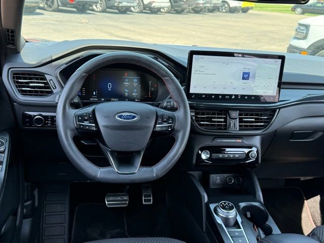 Certified 2023 Ford Escape ST-Line w/ Tech Pack #1 AWD/4WD video 3