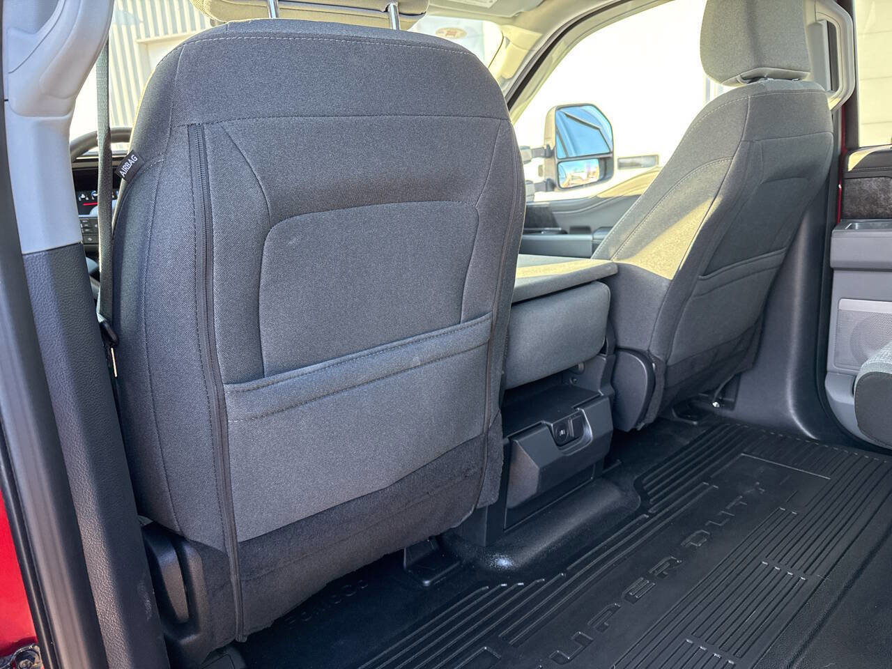 Certified 2025 Ford F350 XLT w/ Black Appearance Package image 28