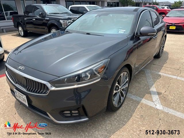 Used 2019 Kia Cadenza Technology
