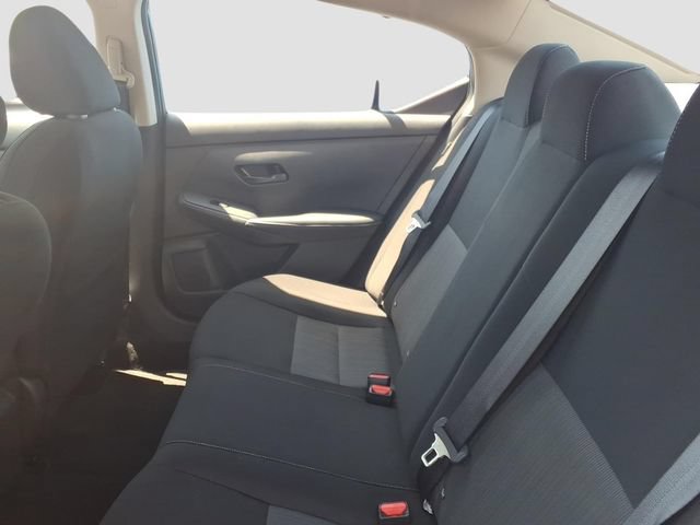 Used 2025 Nissan Sentra SV FWD image 9