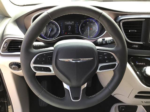 Used 2024 Chrysler Voyager LX image 17