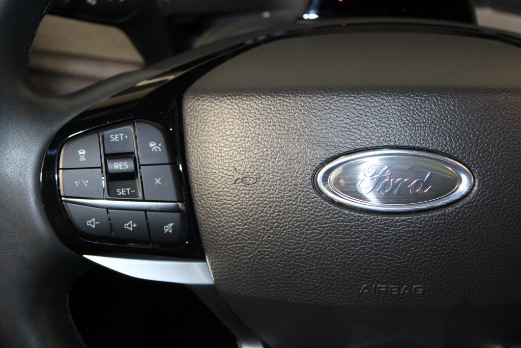 Certified 2025 Ford Explorer Platinum w/ LUX Leather Package image 17