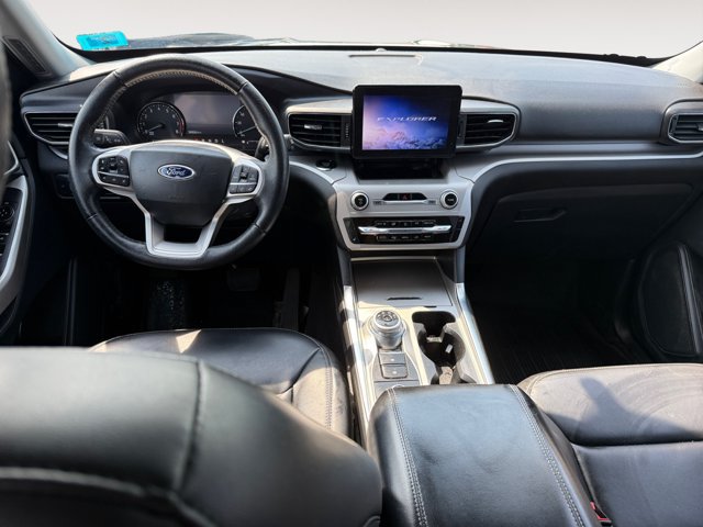 Certified 2022 Ford Explorer XLT w/ Equipment Group 202A AWD/4WD image 14